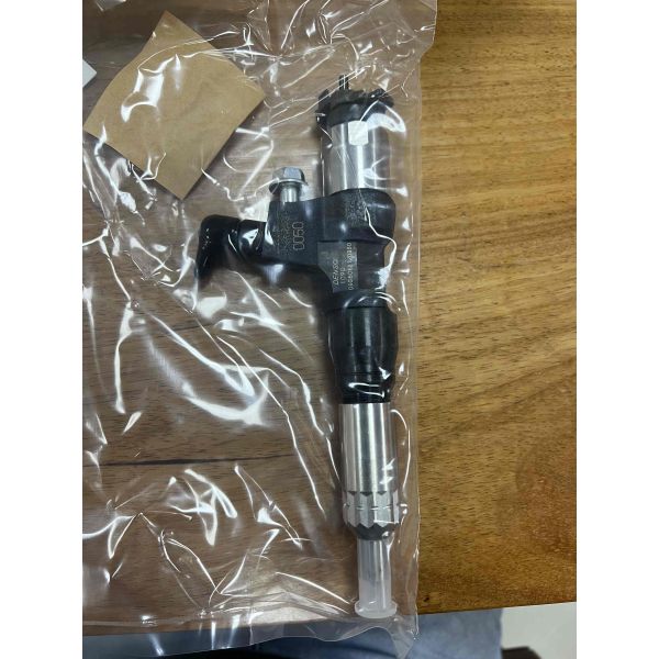 23670-E0850 23670-E0050 Injector FOR HINO J05E(KOBELCO SK-200/220)