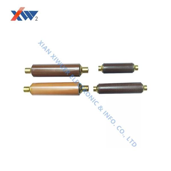 Capacitor de linha em directo para equipamento de comutação Voltagem nominal de funcionamento 24 kV Ultra alta frequência até 30 MHz