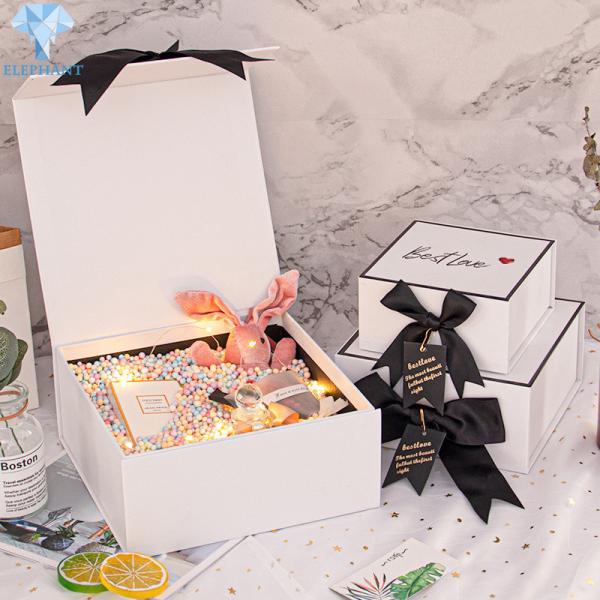Luxury Wine Cosmetics Glossy Varnish Pink Magnetic Gift Box With Ribbon