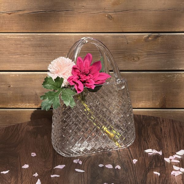 Hand-Blown Diamond Pattern Glass Handbag Vase - Versatile Decorative Centerpiece for Home & Wedding Decor