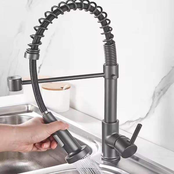 Deck Mounted Bright Chrome Plated Brass Kitchen Sink Faucet With Spray Lizhen-Hwa.Vic