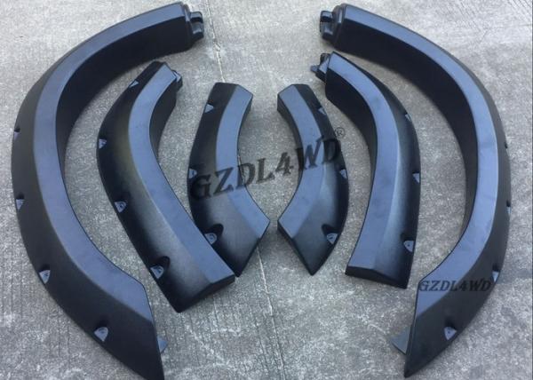O para-choque o mais novo do arco da roda do estilo do bolso de 80 séries alarga-se para o Toyota Land Cruiser FJ80
