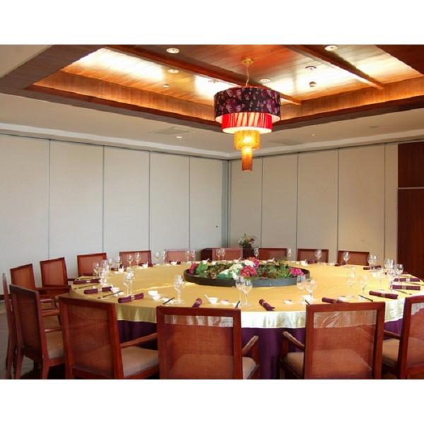 Rolling Wooden MDF Restaurant Movable Partition Walls Voice Insulation