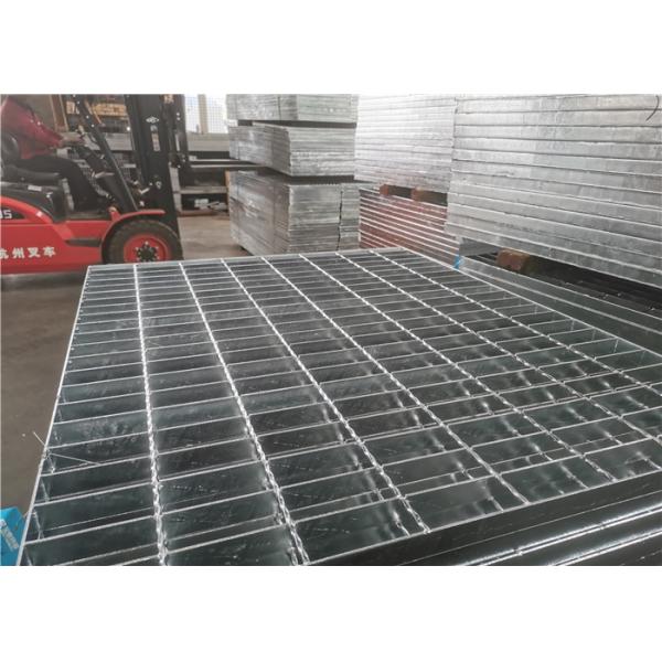 Rust Protection Welded Steel Grating 32x5mm Square Serrated Non Slip