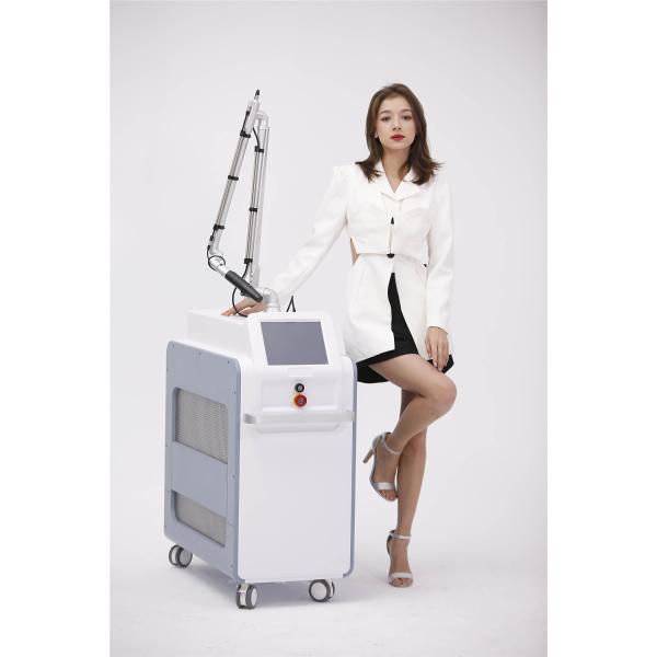 1064nm 532nm Picosecond Laser Machine 755nm Portable 7 Joint