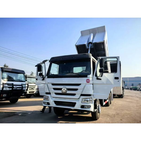 Used HOWO dump truck, front four and rear eight wheels