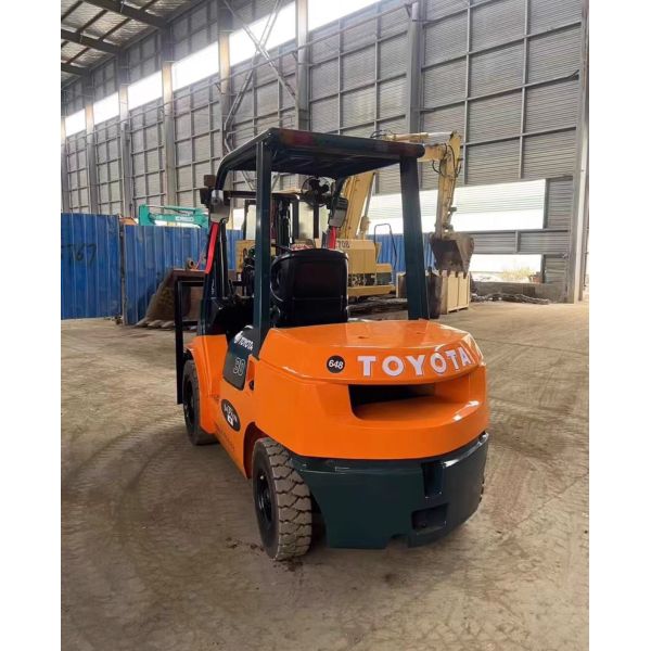 Factory Direct Toyota Forklift 1.5ton 2ton 2.5Ton 3ton With Japanese Engine Diesel Mini Forklift Second Hand For Sale