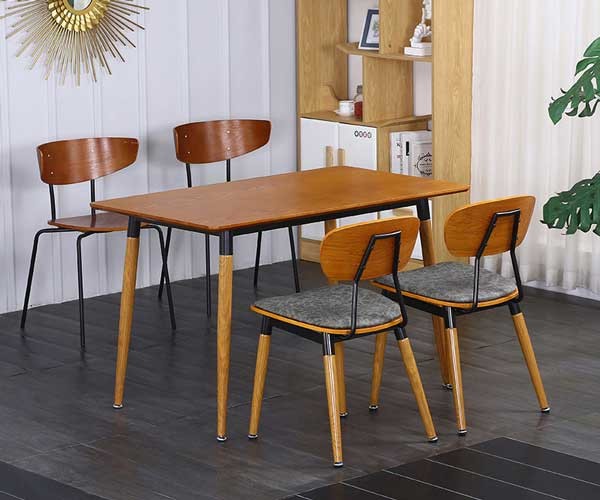 Современный европейский минималистский нордический обедая утюг 75.5CM ног металла стула