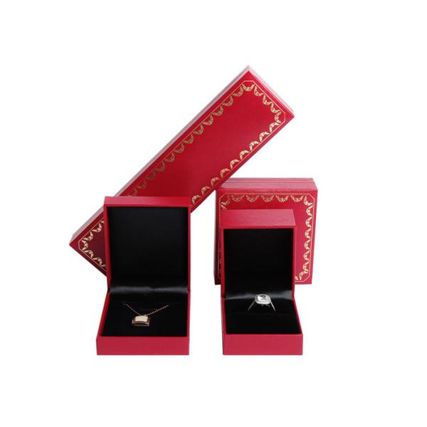 Collier empaquetant de longs boîte-cadeau, boîte-cadeau écologiques mignons de paquet plat