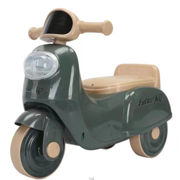 Скутер Детская машина с HD музыкой и огнями G.W 2,6 кг Картонный размер 55*26*32CM