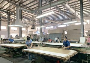 Dongguan Lingfeng Wood Industry Co., Ltd.