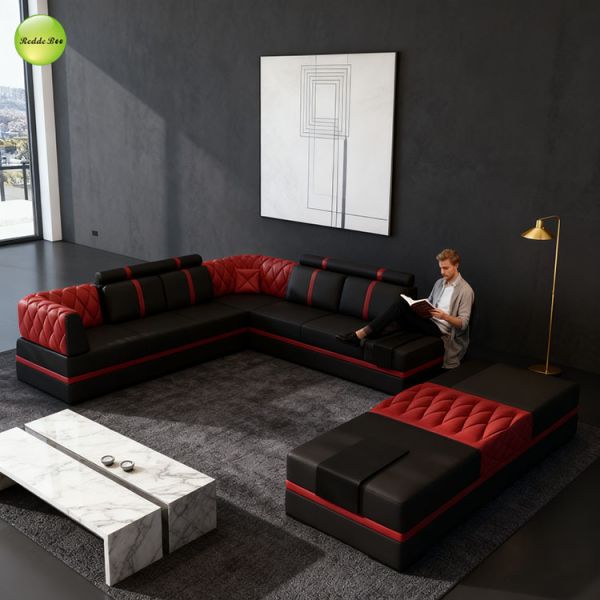 Leather Sectional: Contrast Stitching, Plush Seating – Transform Home into a Sophisticated Retreat