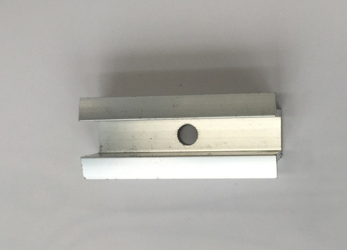 PV MID Clamp Solar Panel Roof Mounting Systems With Anodized Surface Treatment