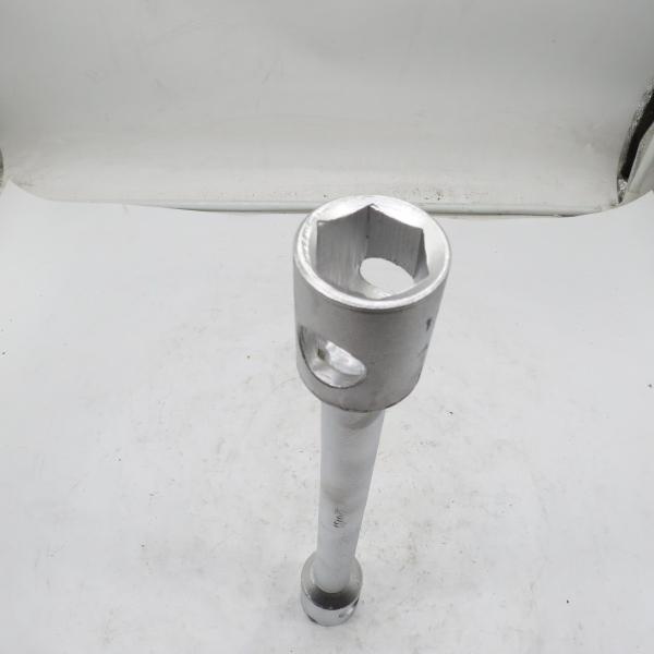 Wrench Fasten Tower Anchor Bolts Socket WrenchTool 32x33 Tire Torque Wrench For Repairing Trucks