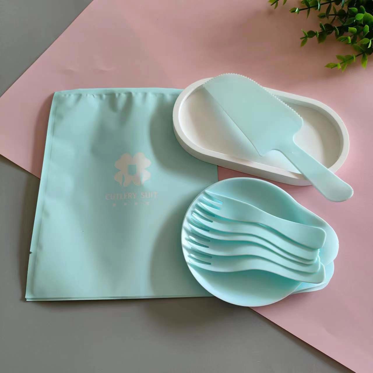 Disposable Knife and Fork Set for Birthday Cake Package Size 57.00cm * 52.00cm * 37.00cm