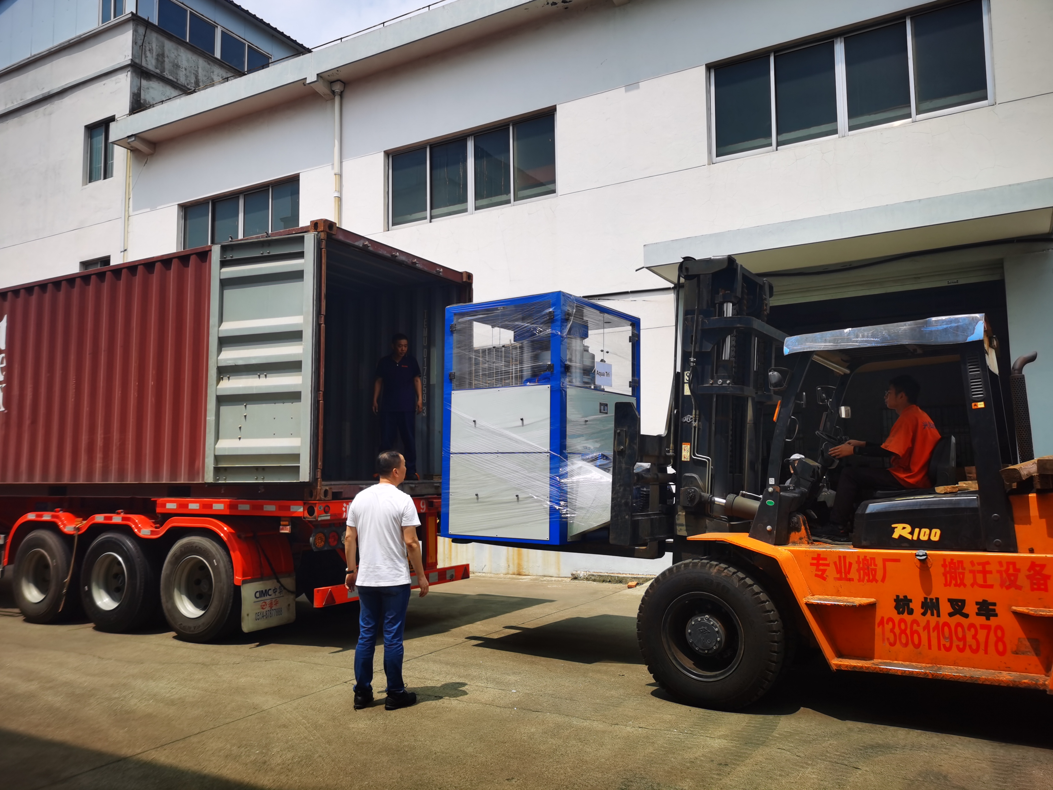 машина 5400pcs/h компрессора планшета хлора кальция бассейнов TCCA водоочистки диаметра 3inch 76.2mm