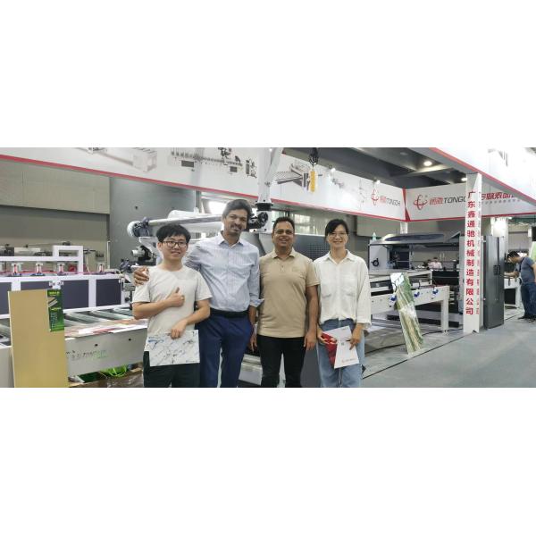 Dual Glue Profile Wrapping Machine (PUR/EVA), Quick Change System for 1350mm MDF WPC SPC Laminating, CE Certificated