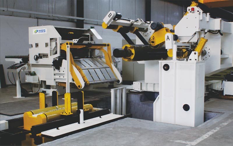 Roll Steel NC Servo Feeder Coil Feeder Machine With Yaskawa Motor