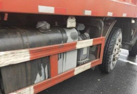 Heavy Duty Diesel Second Hand Dumper Truck , 385HP DONGFENG Used Tipper Trucks