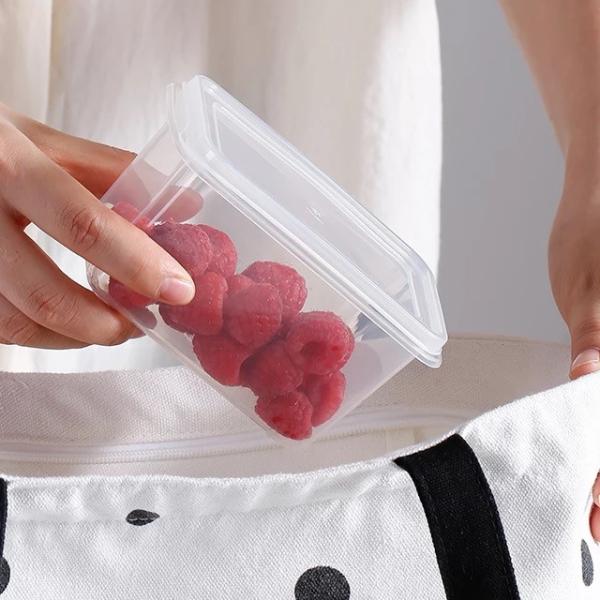 Fresh Fruit Snacks Storage 7.2*12.5*13.2cm Plastic Crisper