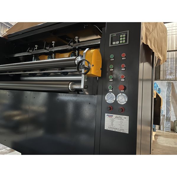 JIGUO   ZWC-1700-2 Paper Sheeter Cutter Machine,Maximum cutting meter speed:300m/min,Power supply:AC380V/220Vx50HZ,Cutting accuracy:+/-0.4mm
