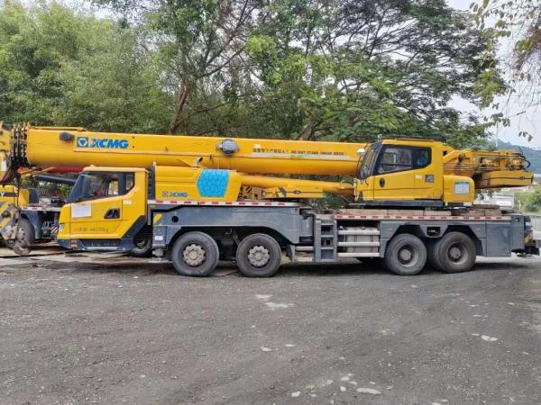 Xc Mg Mobile Crane 50 tonnes de bons prix en 2019 avec des conditions d'utilisation et 4 puits