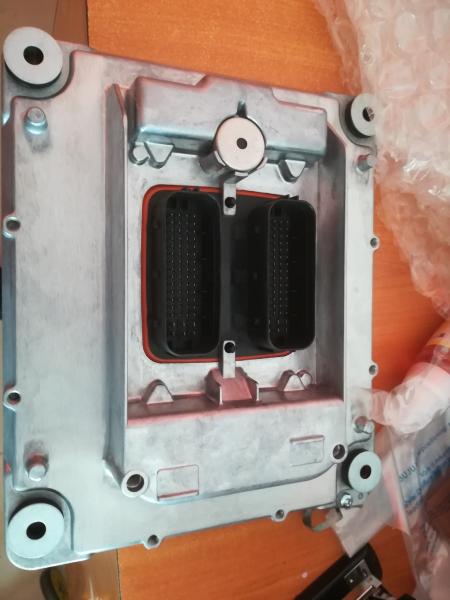 EC210B EC240B EC290B エンジンモデル ECU コントローラー 60100000 VOE60100000 掘削機用