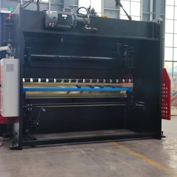 Carbon Steel CNC Hydraulic Press Brake 300T3200 High Accuracy