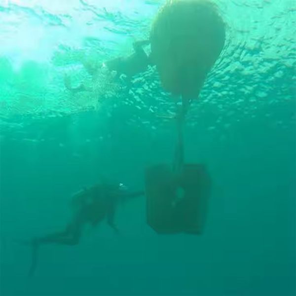 High Strength UV Resistant Marine Lifting Bags with Long Service Life for Marine Salvage