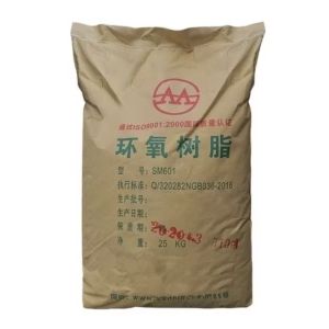 Résine époxy solide de poids moléculaire moyen SM603RP avec équivalent époxy 700-800 et point de ramollissement 90-100 pour revêtements en poudre