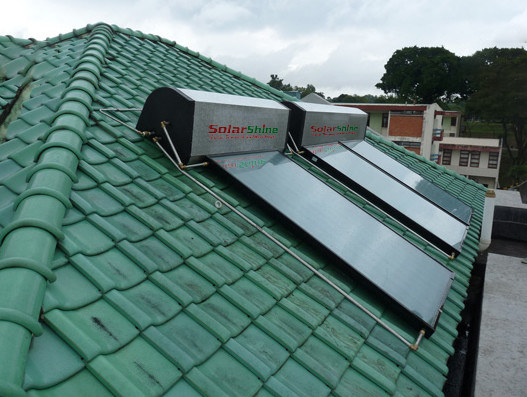 Safety Flat Plate Solar Water Heater , Flat Panel Solar Hot Water Systems