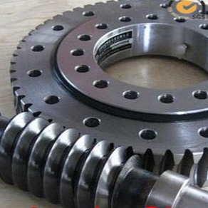 Crossed Cylindrical Roller Bearing RKS.162.16.1424 Slewing Bearing 1424x1509x68mm