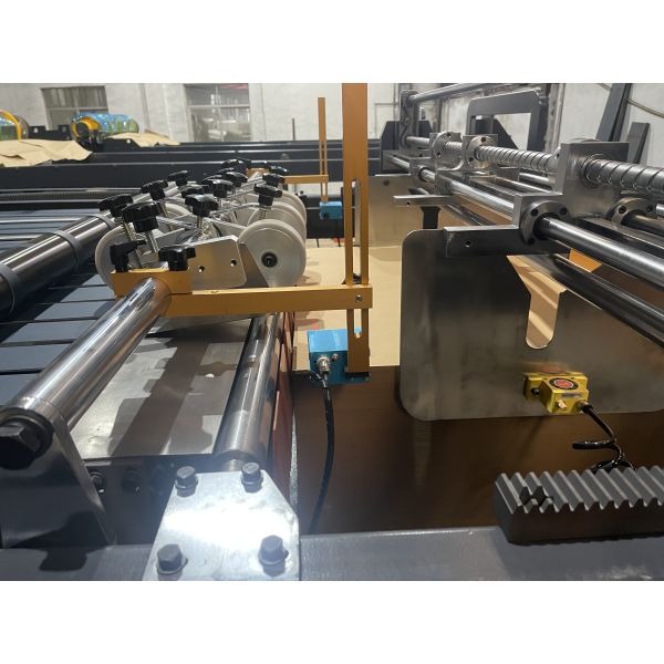 ZWC-1900-1 Paper Sheeter Cutter Machine,Reference weight of cutting paper:50-500g/m2,Max.Diameter of paper:1650mm(65〃)Max