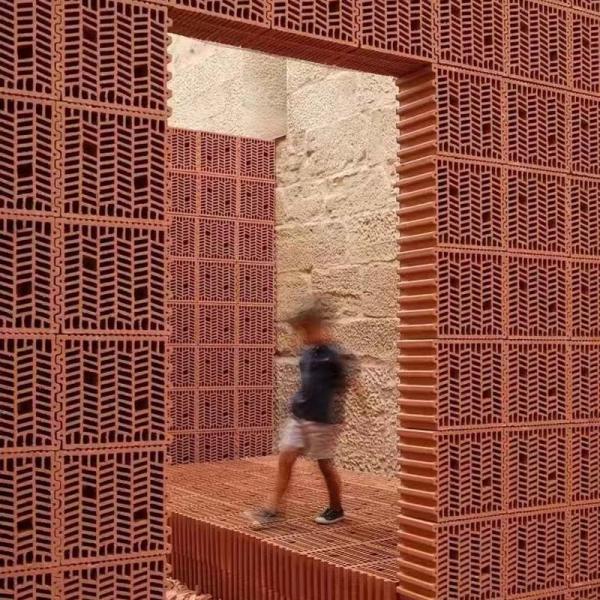 Кирпичей стены клинкера гостиницы блоки стены экрана внешних керамических декоративные терракотовые