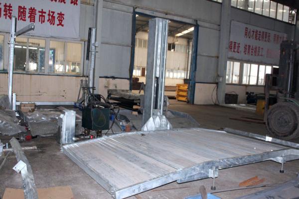 Single Post Automotive Lift with Single Cylinder One Post Car Parking Lift