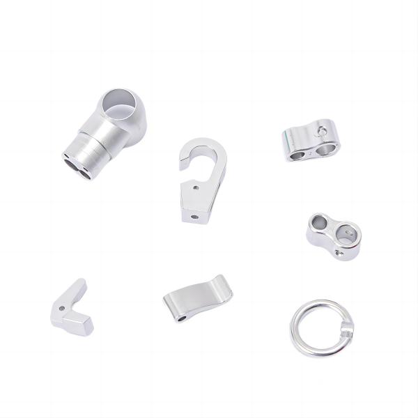 Plaquage de pièces métalliques en métal à l'aide d'un moulage par injection de poudre d'argent pour les pièces métalliques à courroie de carbure personnalisées