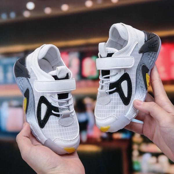 Illuminated Sole ODM Printing Children'S Sport Shoes Light Breathable Upper