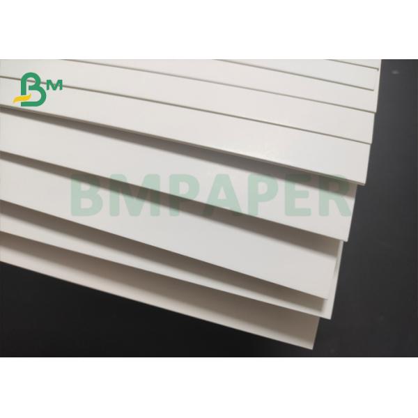 Специализированная едой доска покрытая стороной еды доски полностью белая одна пакета 240gsm