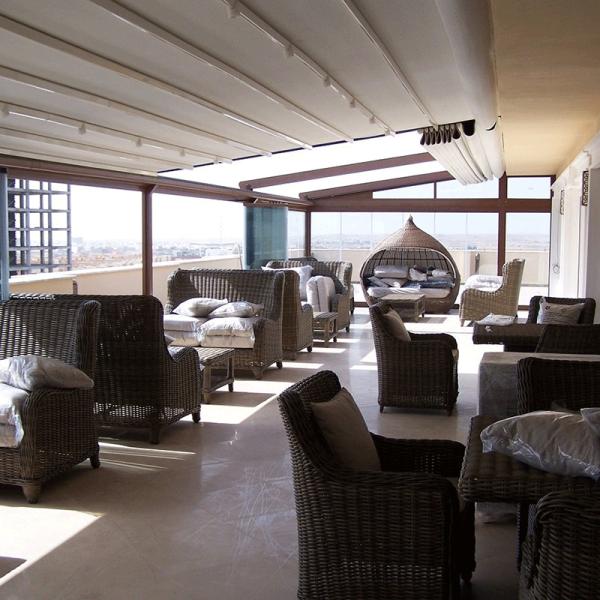 Предохранение от дождя тени крыши ориентированной на заказчика перголы Пвк Ретрактабле для личной резиденции