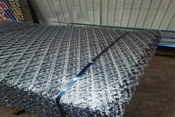 Welded Razor Wire Mesh Fencing Panels With Diamond Hole For African Market