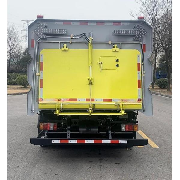 Euro 6 Emission Standard Road Sweeper Truck with 105% Sweeping Efficiency and Stainless Steel Tank