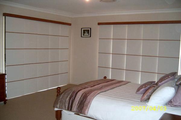 White Fabric Windows Shades Blinds Houses Use, Sliding Panel Blinds