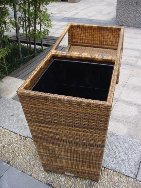 Outdoor Rattan Furniture Trash Bin For Park / Bistro / Riverside