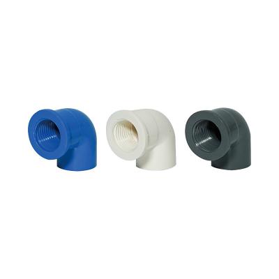 Pvc-U Coude féminin 90° raccords de tuyauterie UPVC Drain intérieur pliant vis intérieure Dents pliant raccord de tuyauterie