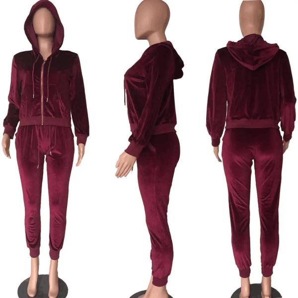                  High Quality Velvet Custom Zip Hoodie Joggers Two Piece Velour Tracksuit Women             