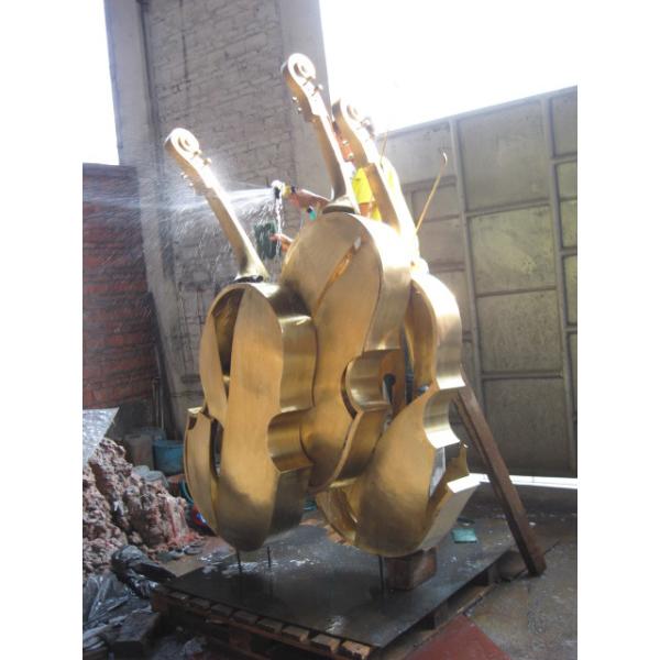 Rust Modern Abstract Sculpture Freehand Arman Violin Sculpture Outdoor Garden Decoration