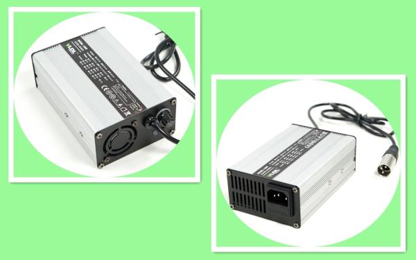 12 Volt Portable Battery Charger 6 Amps Universal 110 - 240 Vac Input With Aluminum Housing