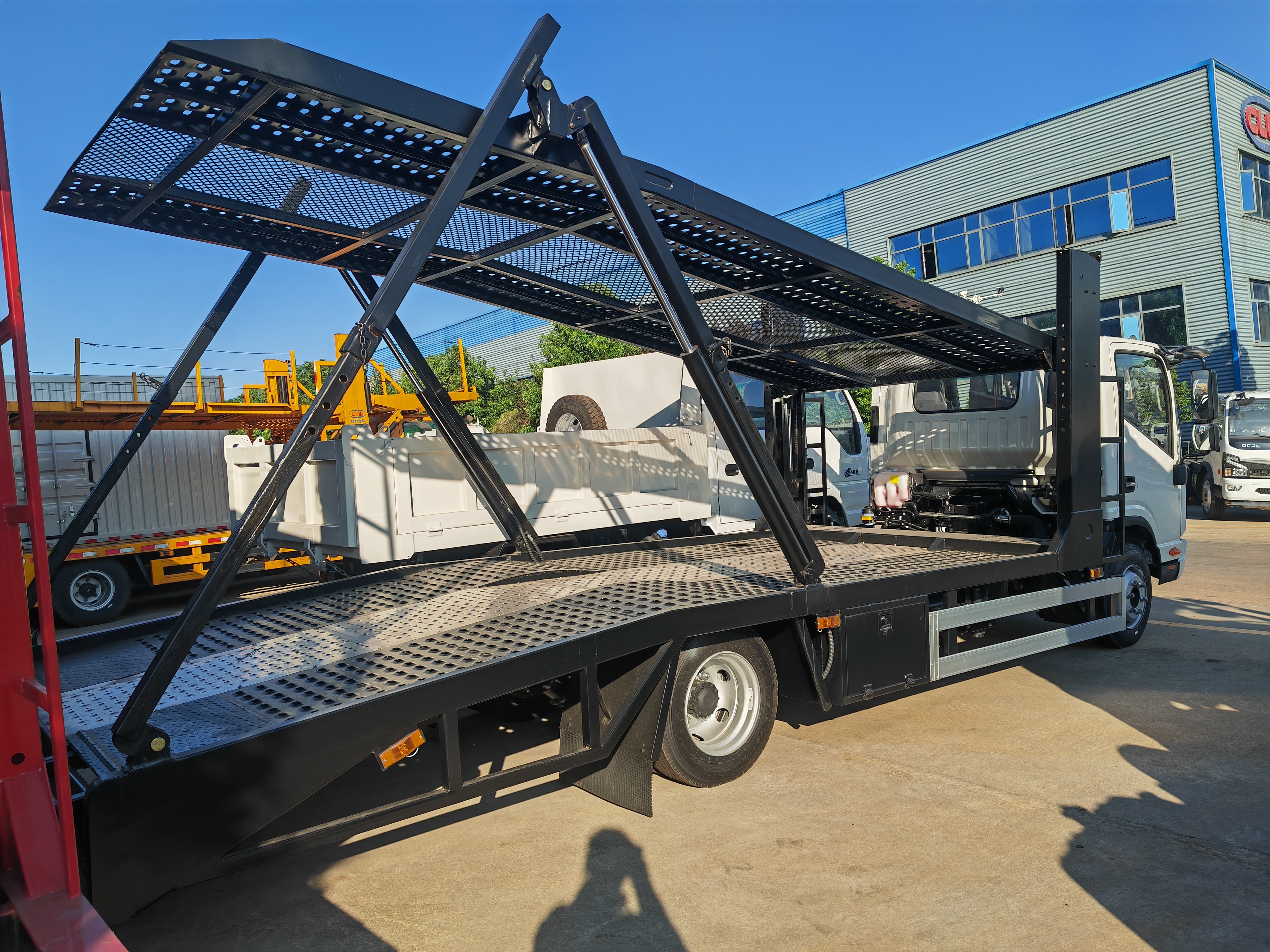 JAC 2-Car Carrier Truck (Double Deck Vehicle Transporter)