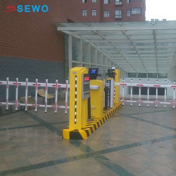 SEWO Long Range UHF RFID Parking System with Vehicle Access Control and Remote Wired RS485 Control