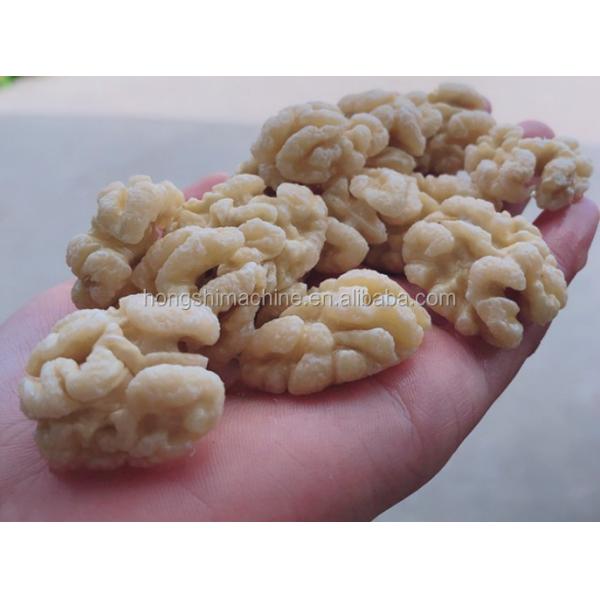 Walnut Kernel Seed Coat Removing Machine , Stable Nut Kernel Peeling Equipment